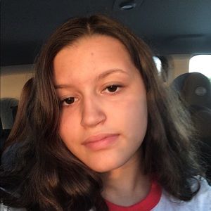 Meet your Posher, Adriana